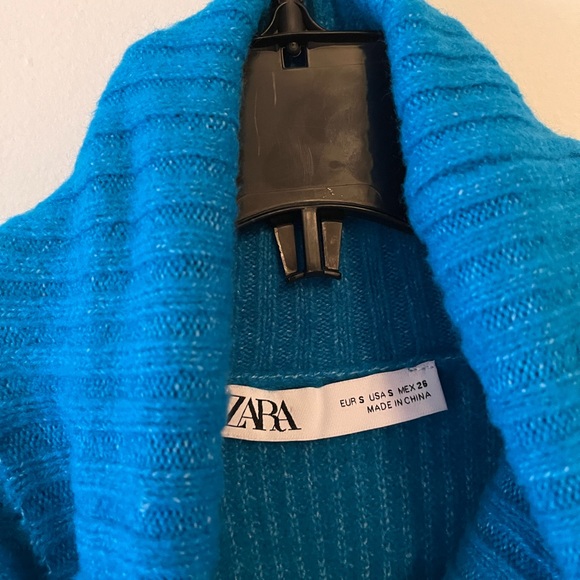 Cowl neck sweater - Picture 2 of 4